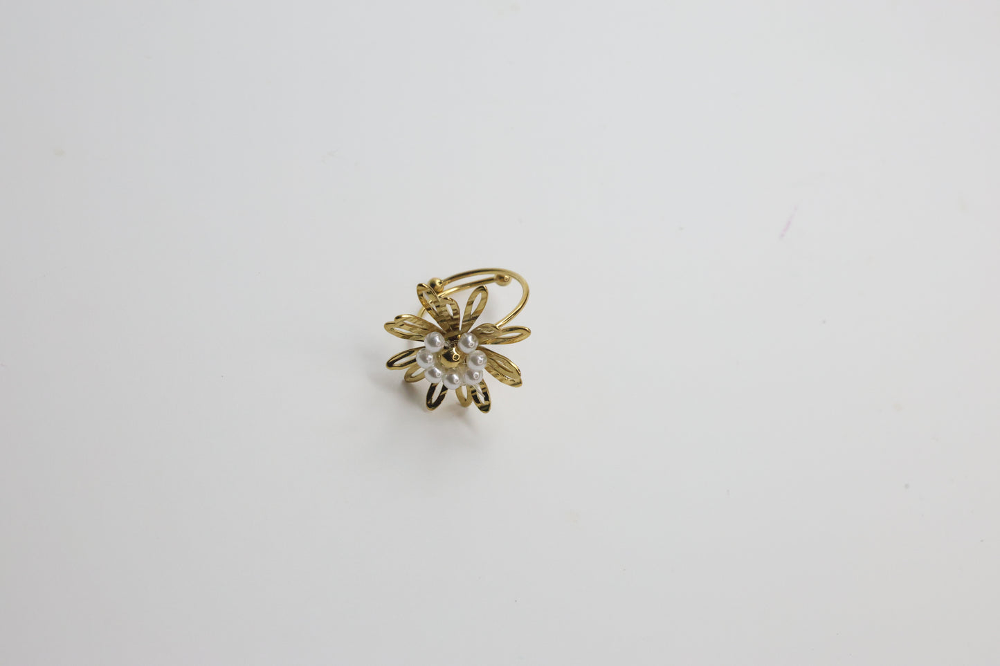 The Pearl Petals Ring