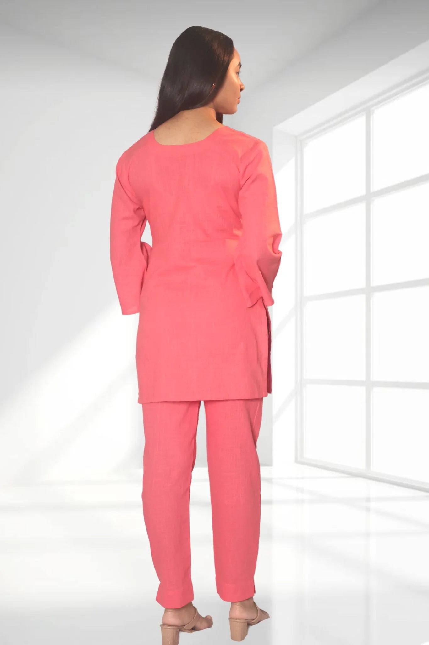 Nayab Gulabi Pinterest Kurti