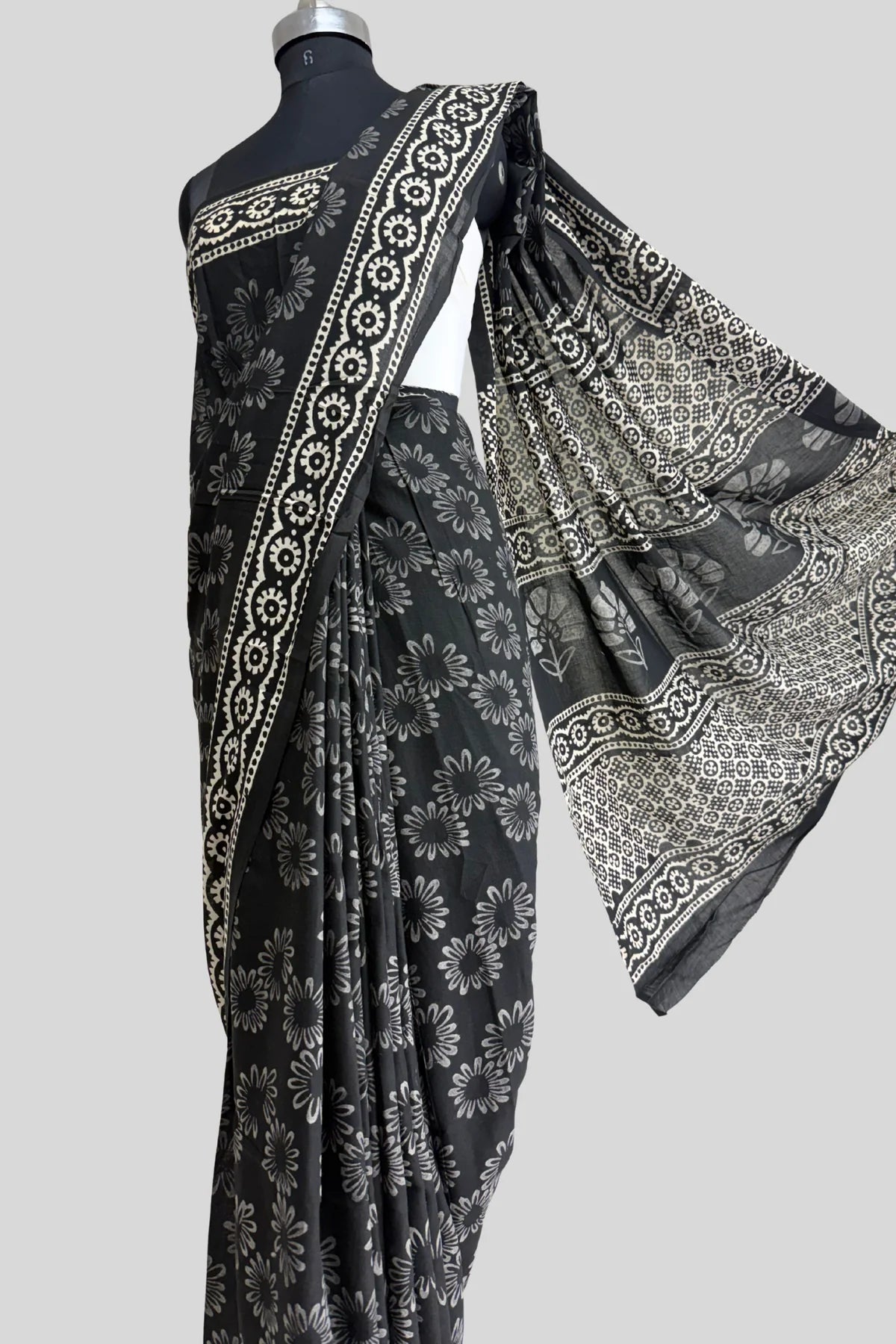 Noir Kalaakriti Handblock Saree