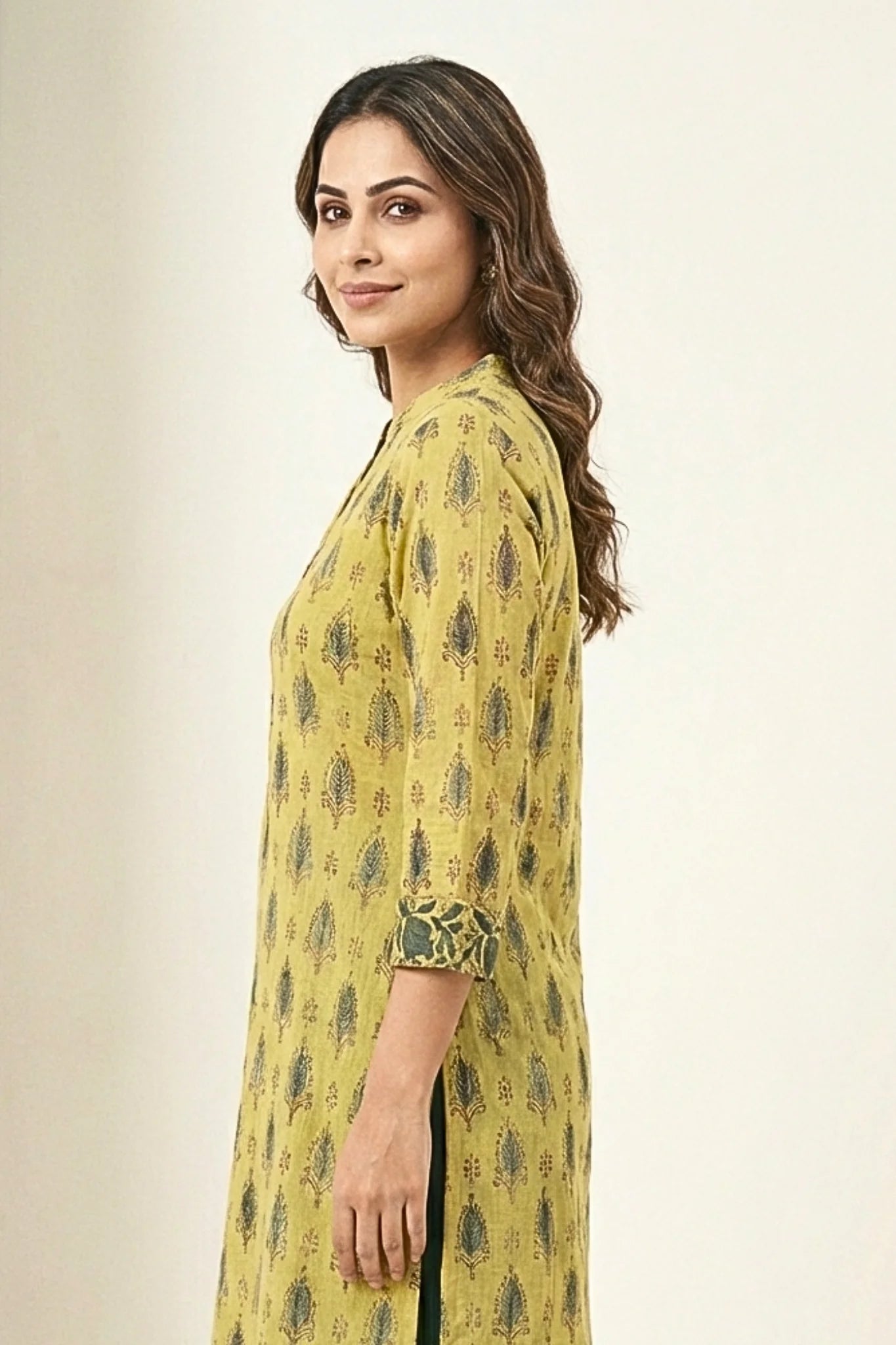 Nav Aarohi Mustard Kurta