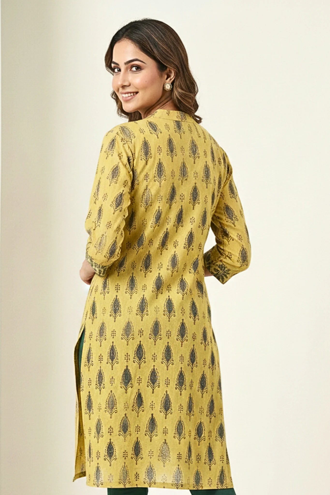 Nav Aarohi Mustard Kurta