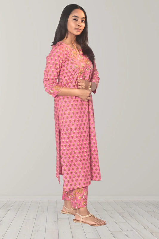 Roohaani Gulabi Floral Straight Cotton Kurta for Women