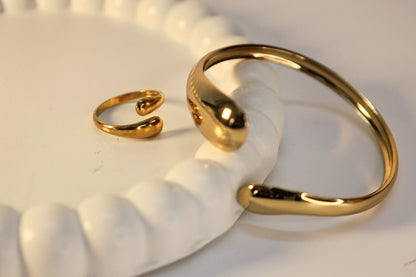 The Golden Dewdrop Set