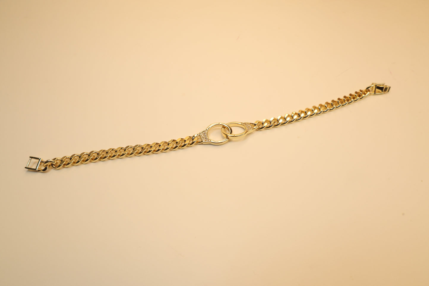 The Aura Interlock Chain