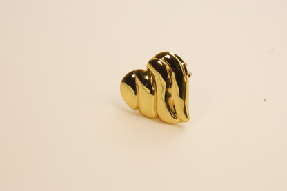 The Heartbeat Wave Ring