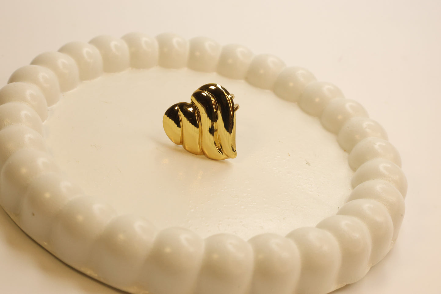 The Heartbeat Wave Ring