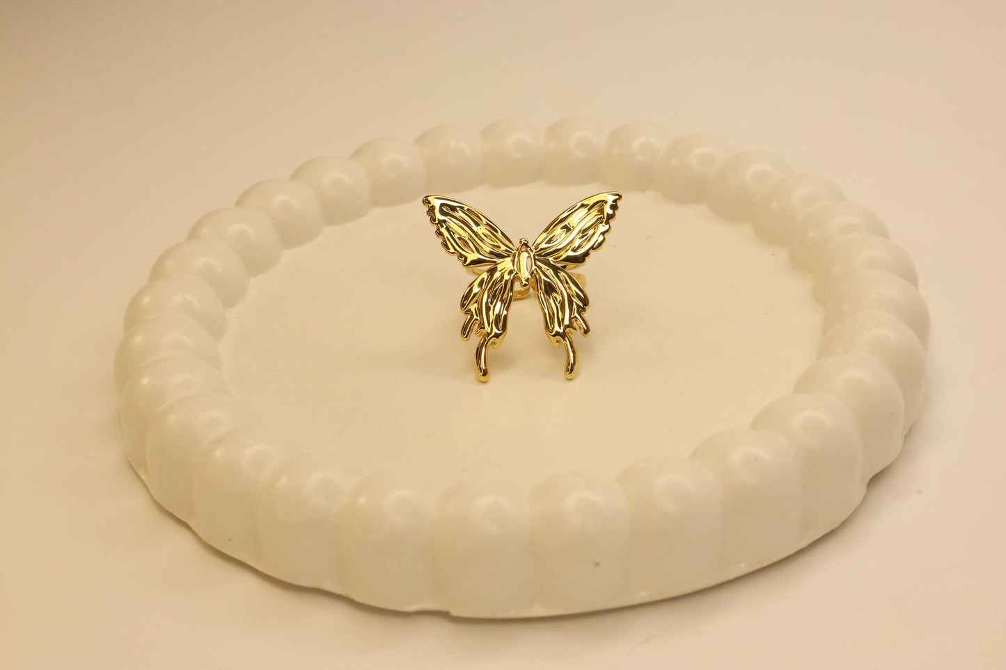 The Metamorphosis Ring