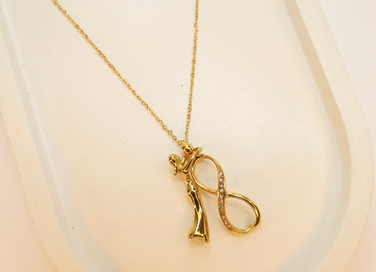 The Infinite Loop Necklace