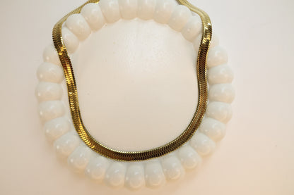 The Solid Gold Aura Necklace