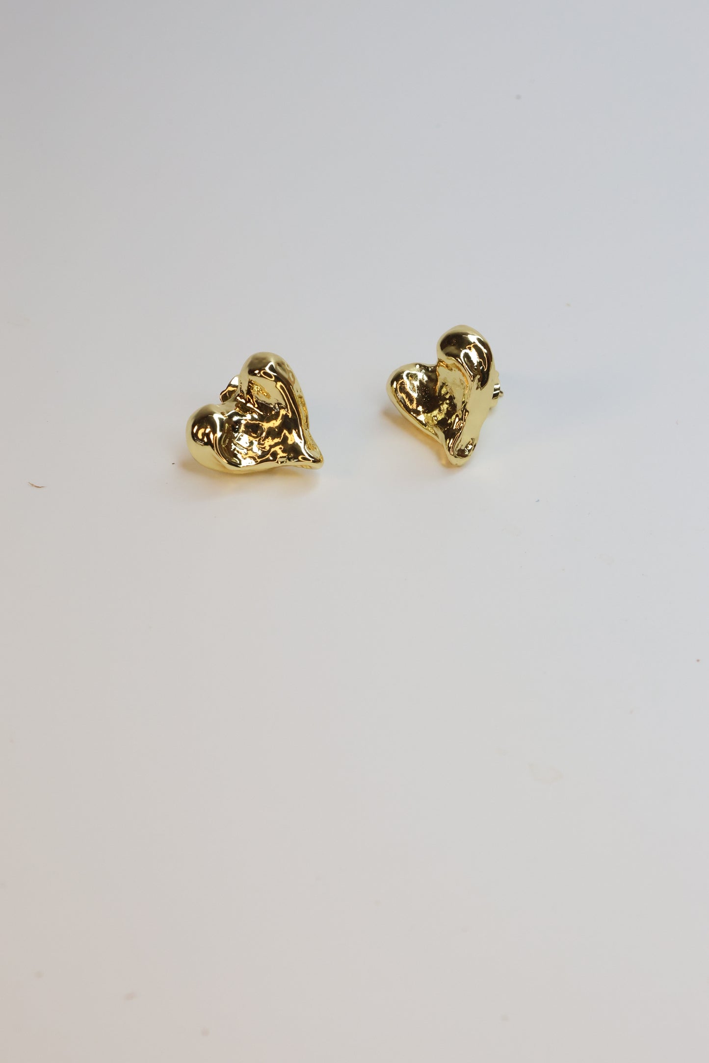 The "Aura Hearts" Studs