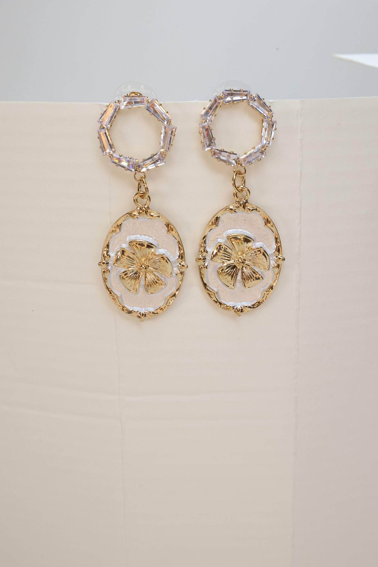 Floral Cameo Drops