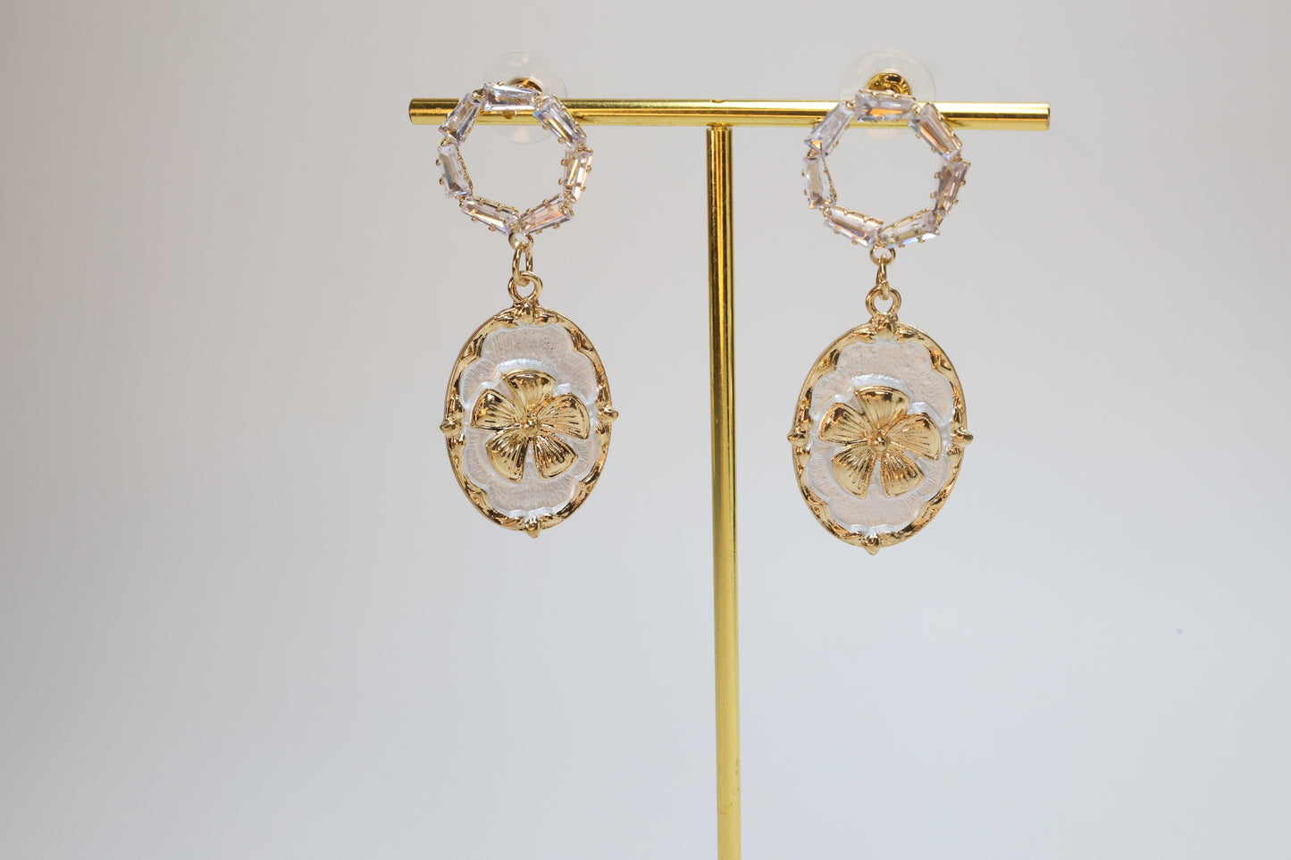 Floral Cameo Drops